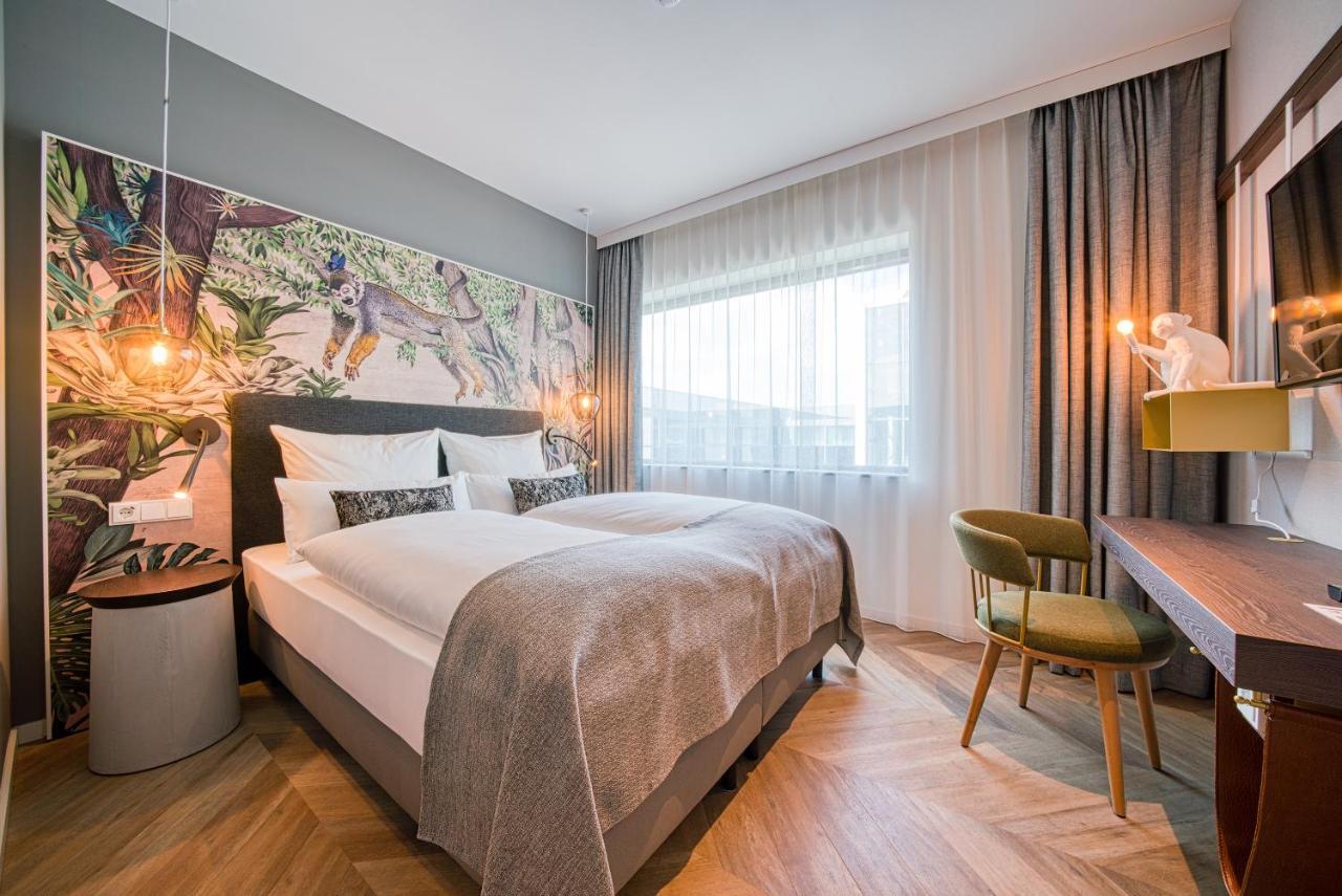 Vienna House Easy By Wyndham Amsterdam Airport Schiphol Hotel โฮฟด์ดอร์ป ภายนอก รูปภาพ