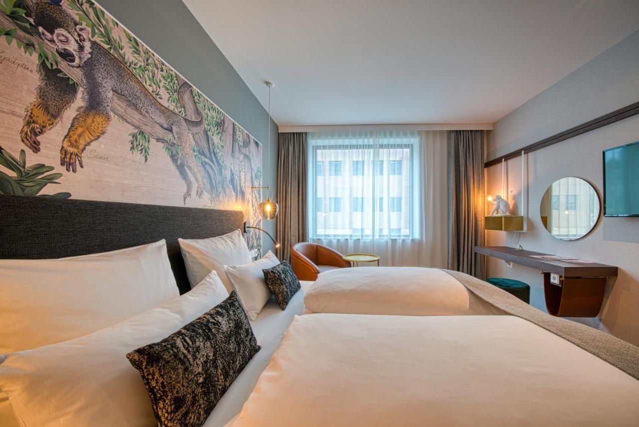 Vienna House Easy By Wyndham Amsterdam Airport Schiphol Hotel โฮฟด์ดอร์ป ภายนอก รูปภาพ