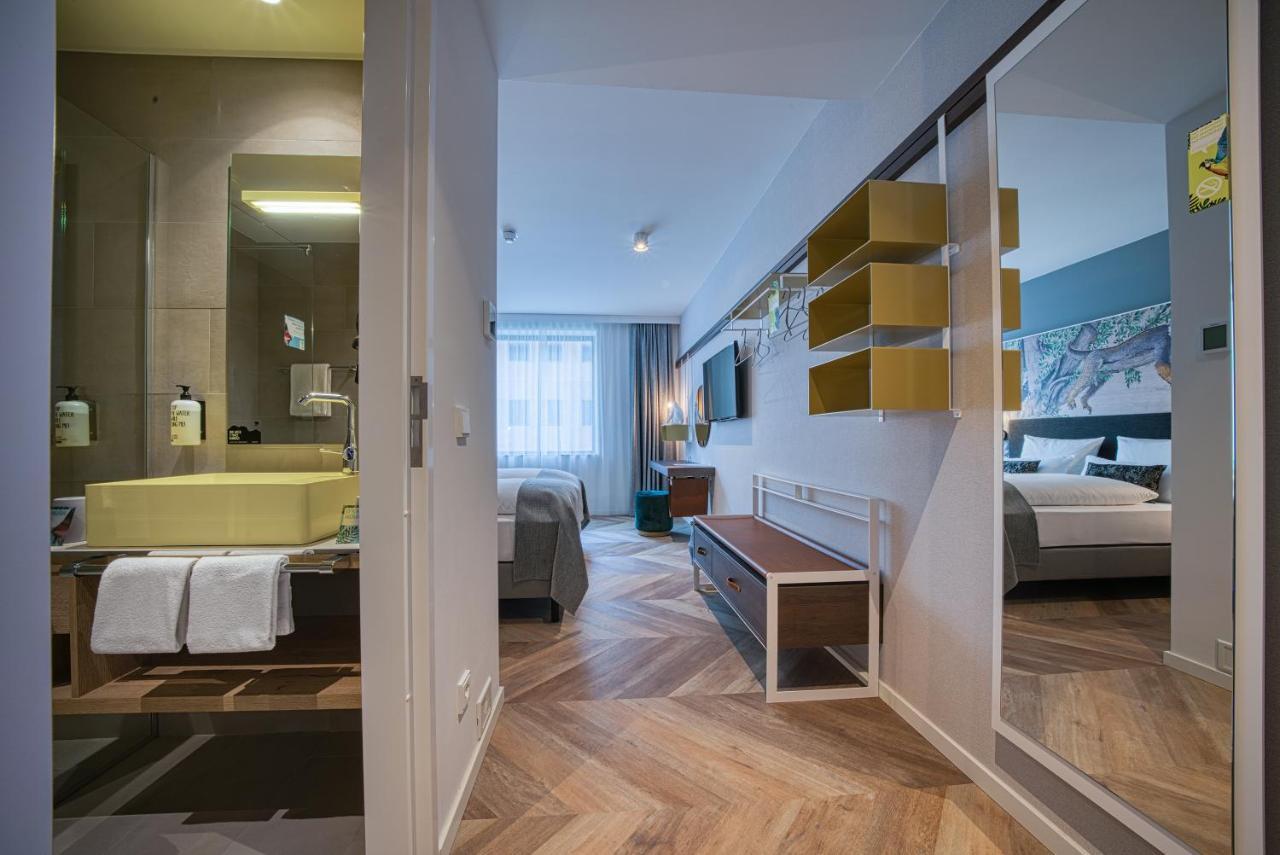 Vienna House Easy By Wyndham Amsterdam Airport Schiphol Hotel โฮฟด์ดอร์ป ภายนอก รูปภาพ