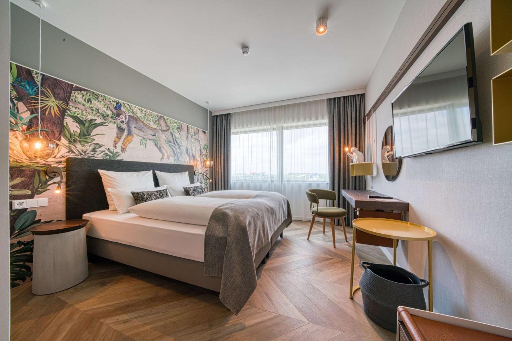 Vienna House Easy By Wyndham Amsterdam Airport Schiphol Hotel โฮฟด์ดอร์ป ภายนอก รูปภาพ